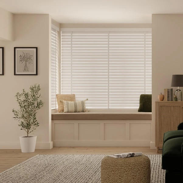 White 63mm Hardwood Venetian Blind 15 White 63mm Hardwood Venetian Blind - Image 15