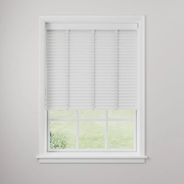 White 63mm Hardwood Venetian Blind 7 White 63mm Hardwood Venetian Blind - Image 7