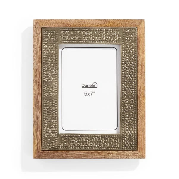 Detailed Gold Metal Wooden Edge Photo Frame 20 Detailed Gold Metal Wooden Edge Photo Frame - Image 20