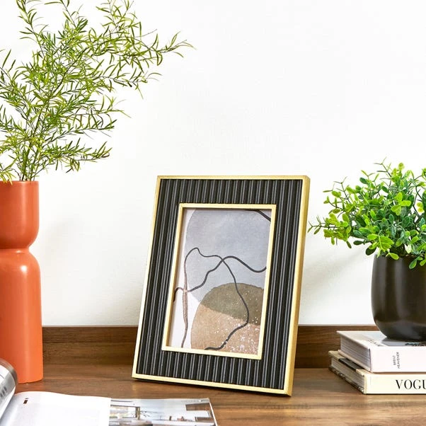 Georgi Photo Frame 18 Georgi Photo Frame - Image 18