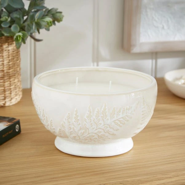 Churchgate Tobacco Flower & Vanilla Round Multi Wick Candle 2 Churchgate Tobacco Flower & Vanilla Round Multi Wick Candle - Image 2