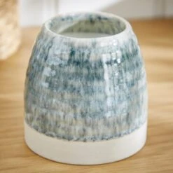 Churchgate Oud And Bergamot Candle 7 Churchgate Oud And Bergamot Candle -Home Decor Shop 30899673 alt02