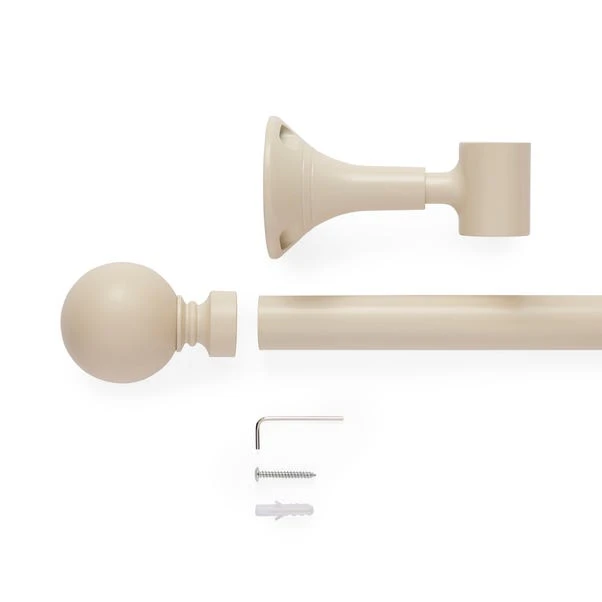 Ashton Metal Eyelet Bay Curtain Pole 2 Ashton Metal Eyelet Bay Curtain Pole - Image 2